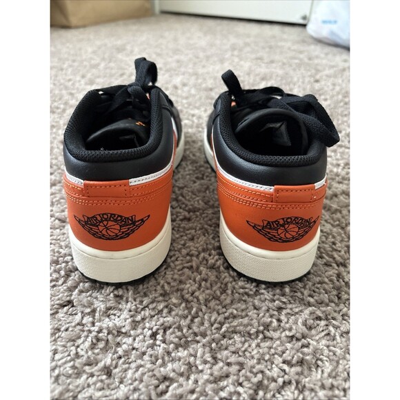 AIR JORDAN 1 LOW BLACK STARFISH WHITE 553560-081 BOYS GRADE SCHOOL SIZE 6Y New - Picture 3 of 6